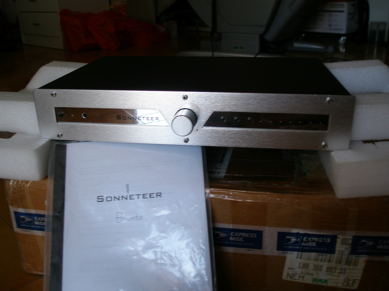 Sonneteer Bronte intergrated amplifier. (Used) P1010411