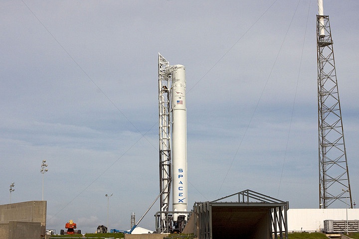 Space X: Lancement de Falcon-9 - CRS-1/SPX-1 07.10.2012 Sans_417