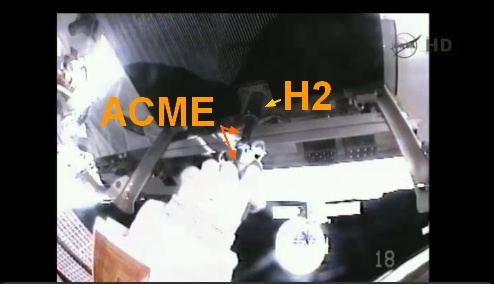 ISS: US-EVA#19 - Opération de secours sur MBSU-1 (05.09.12) - Page 3 Sans_453