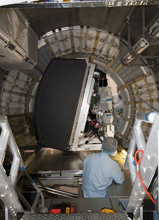 [STS-133] Discovery : Préparatifs (Lancement prévu le 24/02/2011) - Page 6 Sans_t55