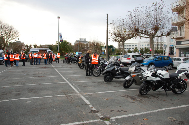 [BALADES] Balade contre les violences faites aux femmes - 26 Novembre - Page 3 Dsc_0014