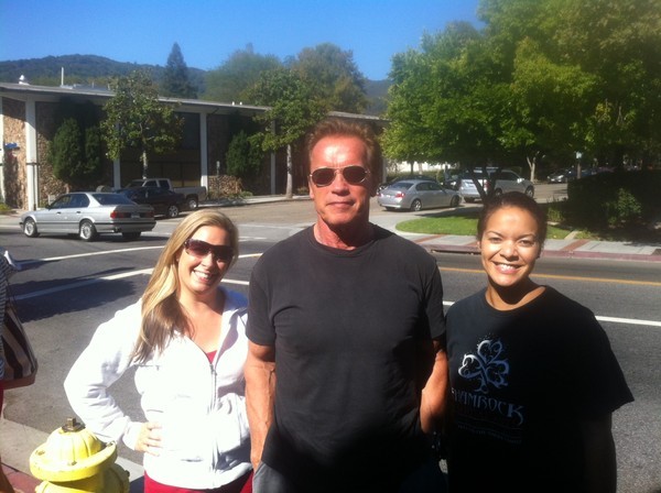  Arnold Schwarzenegger 2012 - Page 3 Asibts10