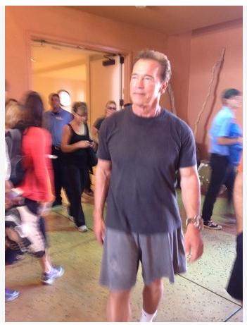  Arnold Schwarzenegger 2012 - Page 3 Z110