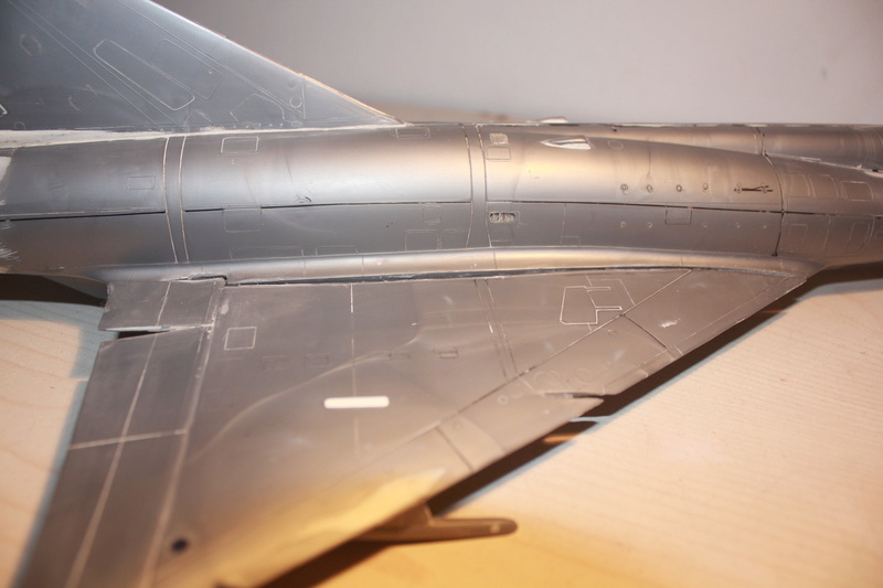 1/32 Mirage III E Revell FINI - Page 4 Img_2013