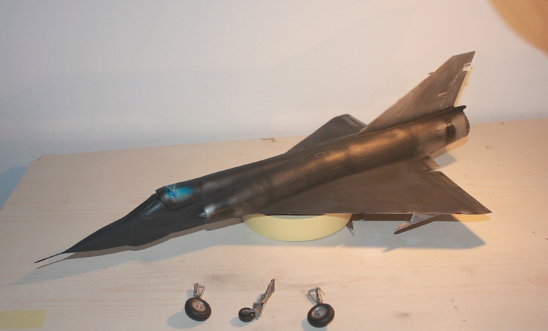 1/32  Mirage III E  Revell    FINI - Page 5 Img_2024