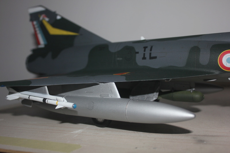 1/32  Mirage III E  Revell    FINI - Page 6 Img_2116
