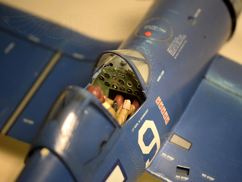 Vought F4U-1A Corsair / M 1:32 F4u_0111