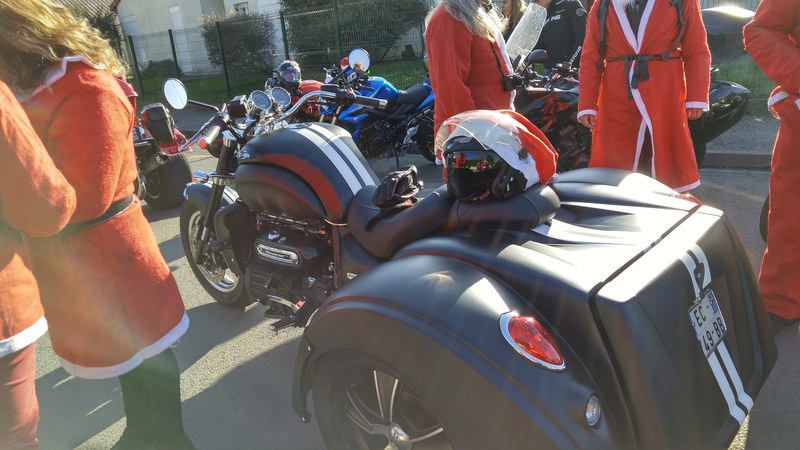 Père Noël Motard CREON LIBOURNE 20161279