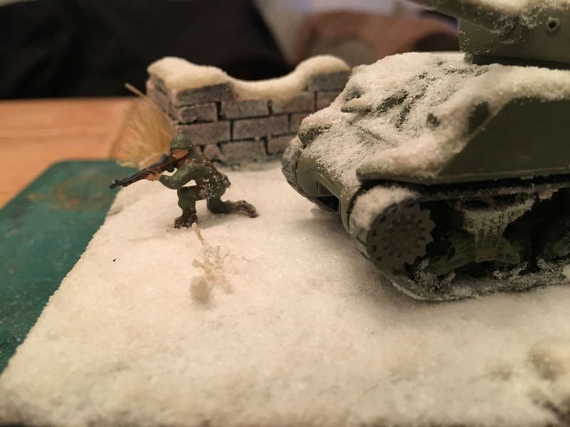 Sherman sous la neige 1/72 Img_4614