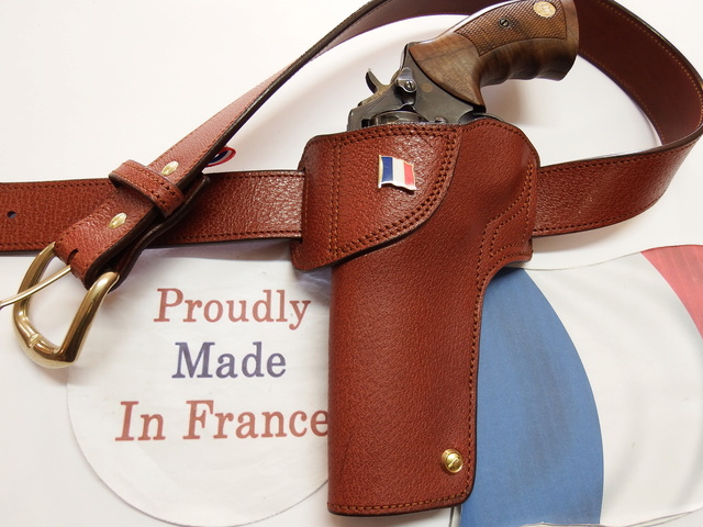 HOLSTER CUIR  port civil : "le 127" by SLYE  Dscf0428