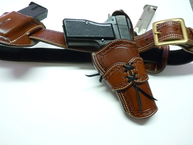 "GP 35 HOLSTER WESTERN" by SLYE P1130052