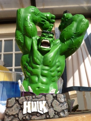 "Hulk" - Custom conversion Buste en Statue P1010610