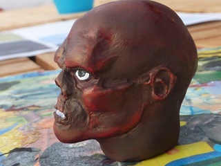 "Crâne rouge" - Création originale d'une tête P1070112
