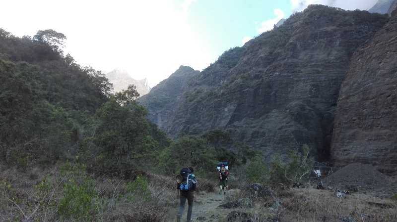 Neuf jours de bivouac à la Réunion Img_2014