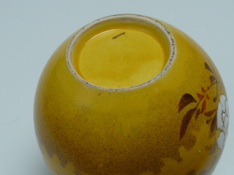 Yellow Japanese Satsuma ware P1000911