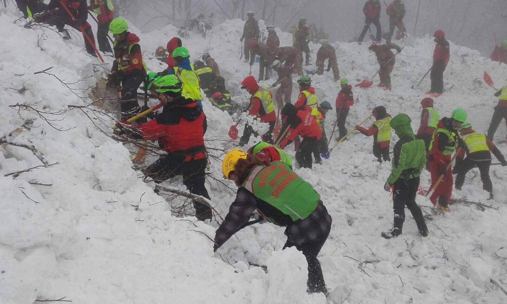 Rigopiano: recuperati gli ultimi due corpi C_2_fo10