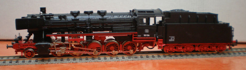 Fleischmann BR 50 mit großen Tender T 34 50_13436