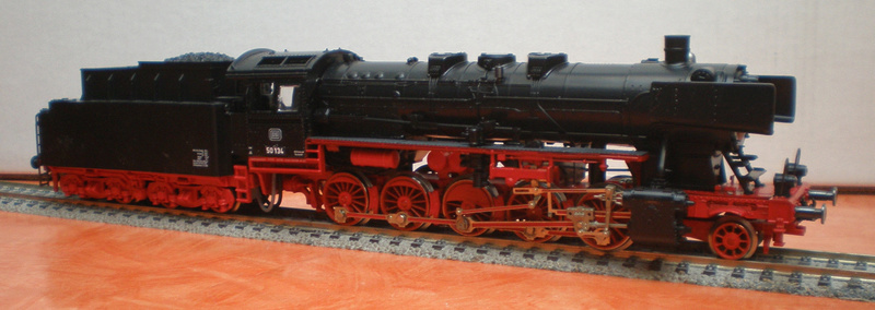 Fleischmann BR 50 mit großen Tender T 34 50_13441