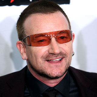 Bono elogia la ley financiera de EEUU Bono10