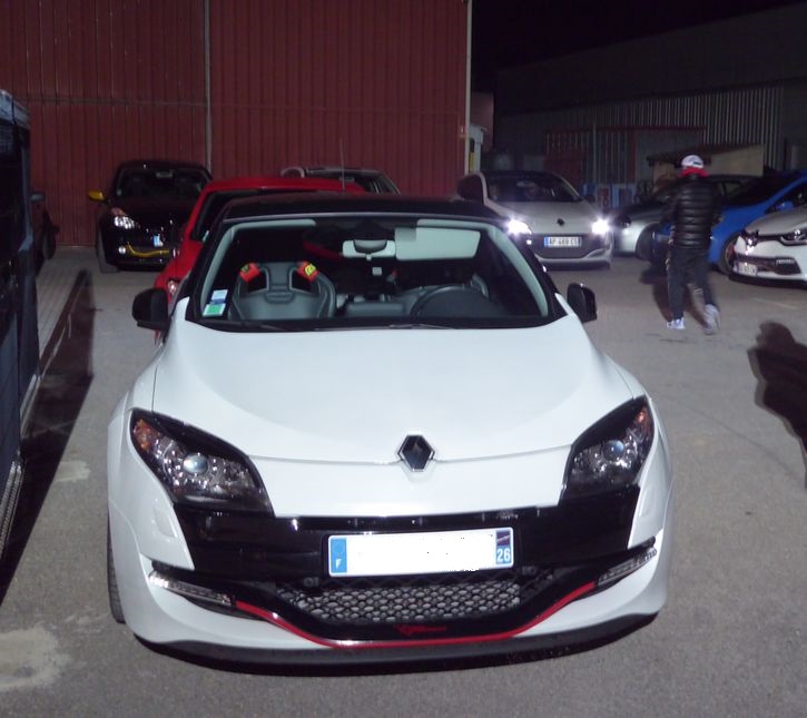 Vendredi soir RDV Renault Sport à Vitrolles (13 ) P1020923