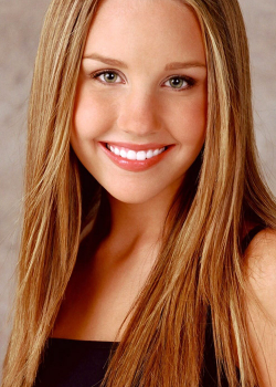 Ash Moon {Amanda Bynes} Imagen14