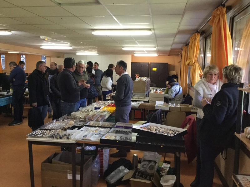 Mini bourse de Paris le dimanche 4 Décembre 2016 Img_1015