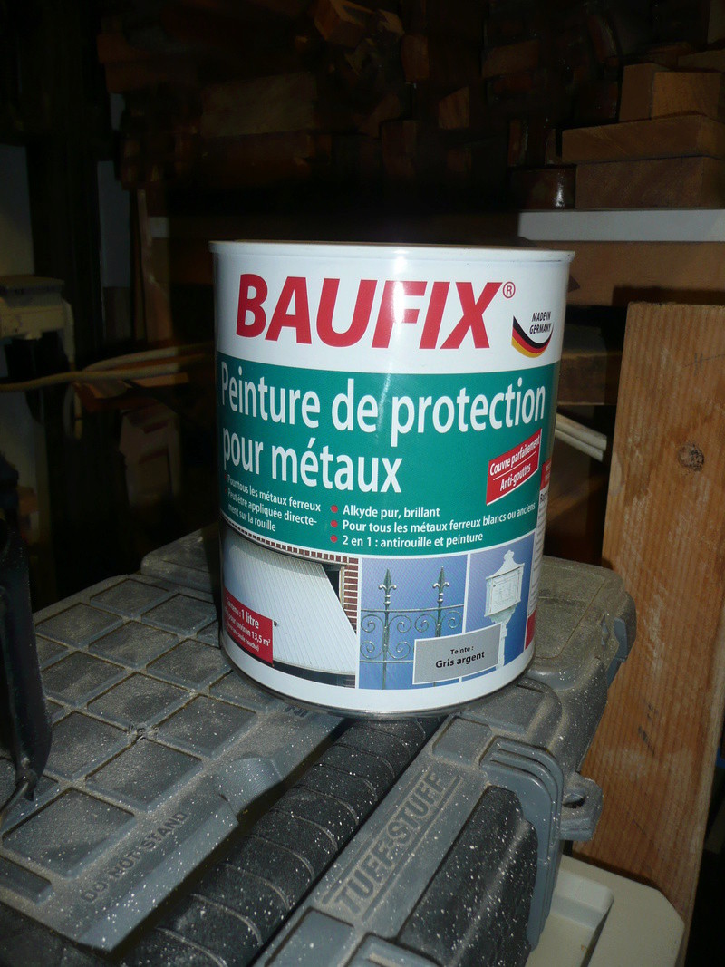recherche pot peinture Lidl Baufix métaux .. P1030618