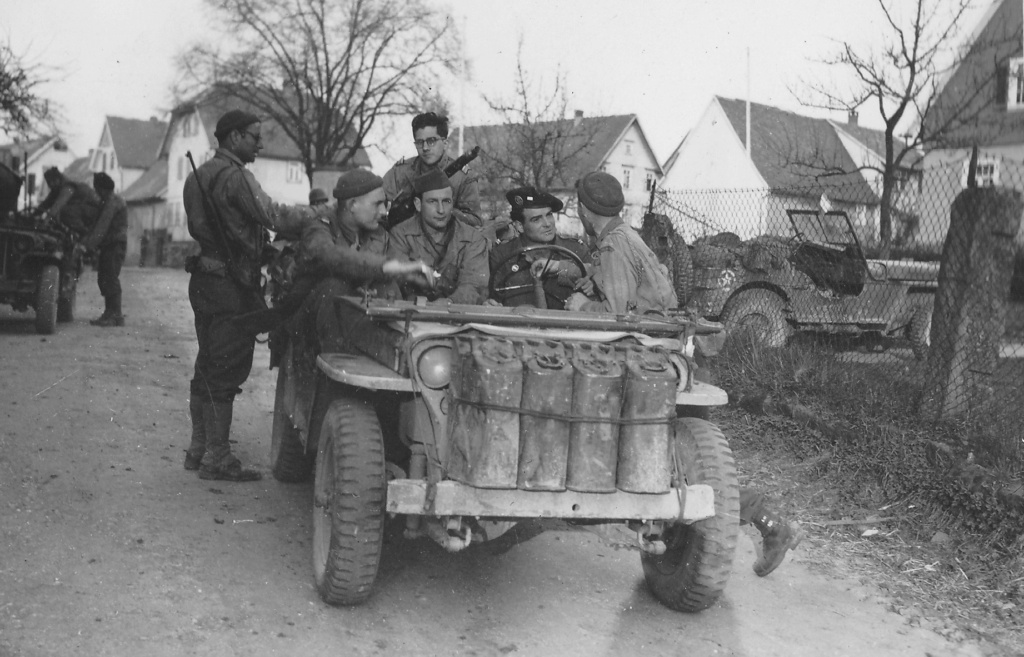 GABILLOT de CHEVRIERE Lieutenant BIOGRAPHIE 1945_a29