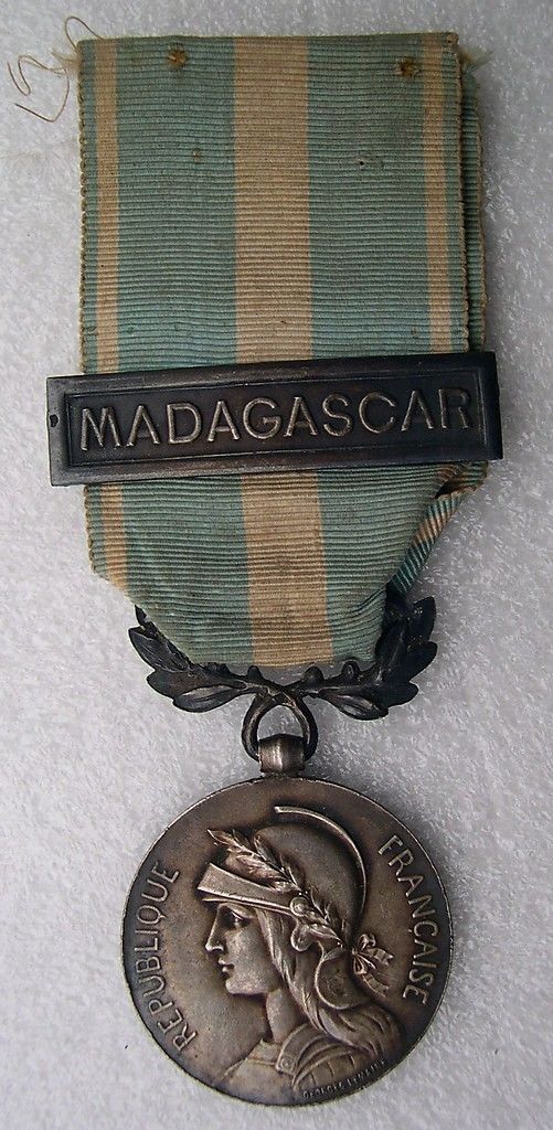 MAROC , ALGERIE , MADAGASCAR , 1er et 2ème Chocs 1946/1951 Mzodai68