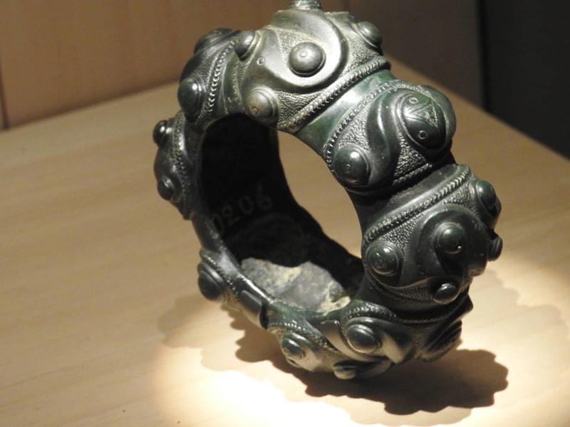 bracelet GR musée de st germain en laye Bracel15