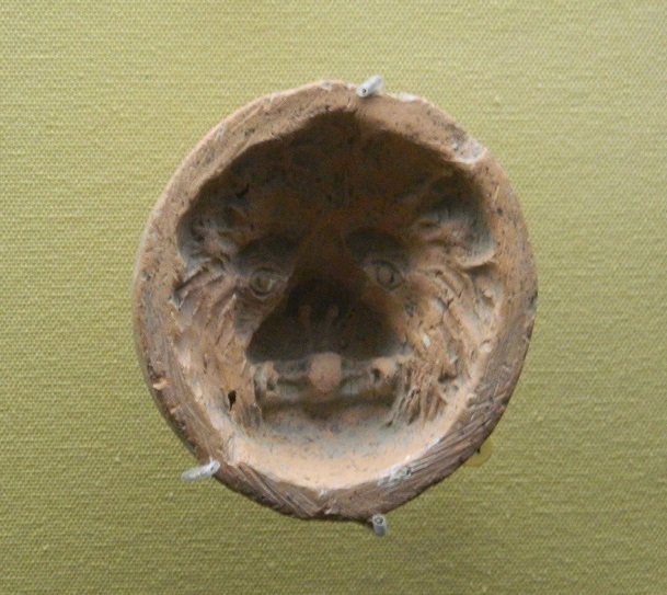 les moules du musée de st germain en laye Moule811