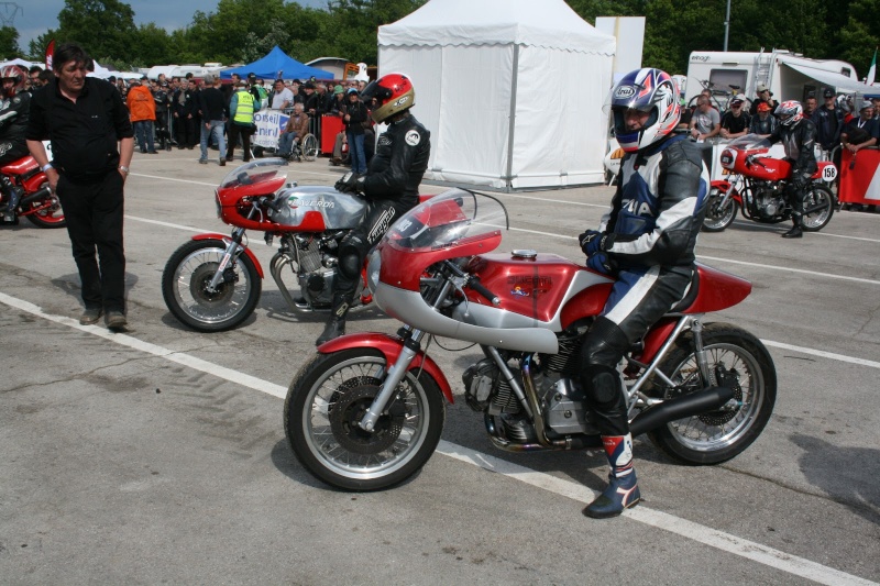 Ducati Twins à Couples Coniques : C'est ICI - Page 9 2013-016