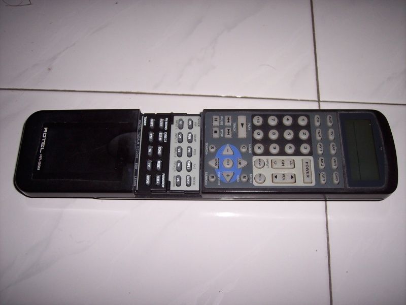 Rotel RR-969 Universal Learning Remote Control 100_7419