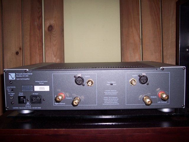 PS Audio - GCA250 Power Amplifier (sold) 100_7711