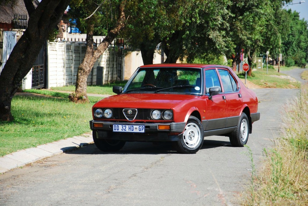 Alfa Romeo Alfetta 159i QO (édition 75e anniversaire) 33225410