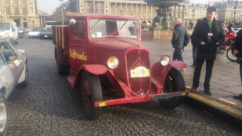 17ème traversée de Paris en anciennes 20170137