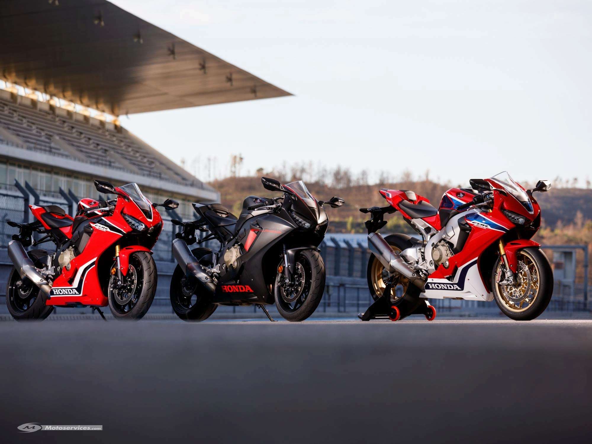 CBR 1000 2017 - Page 6 Img_1332