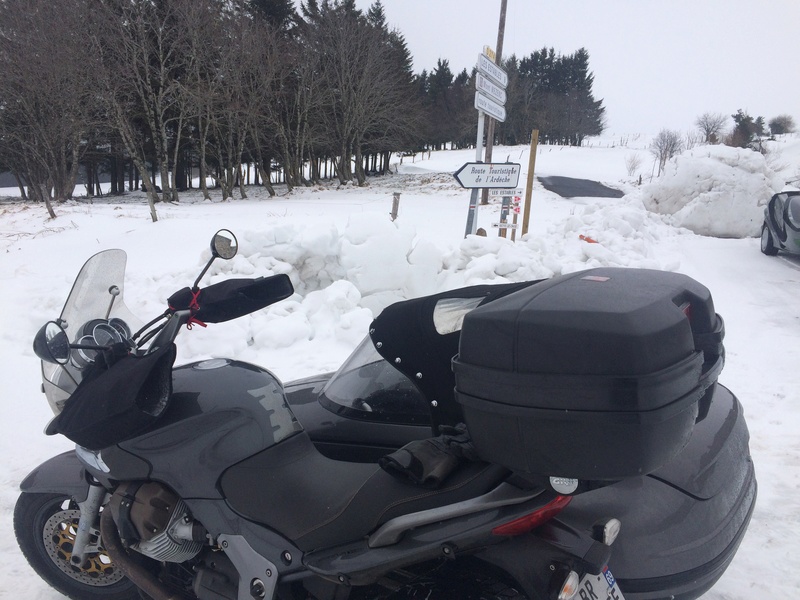   Les Bonnets Givrés au lac d'Issarles  ( 07)   les 11 et 12 février 2017 Img_4038