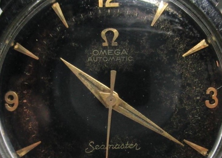 OMEGA Seamaster 1960's cadran noir index dorés Sans_t12