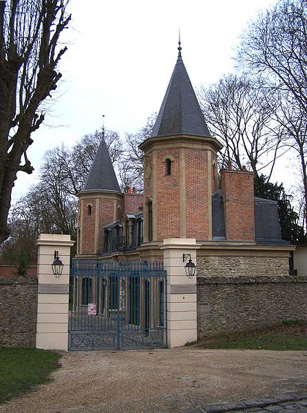 Le château de Jeanne du Barry (Louveciennes, Yvelines)  446px-10