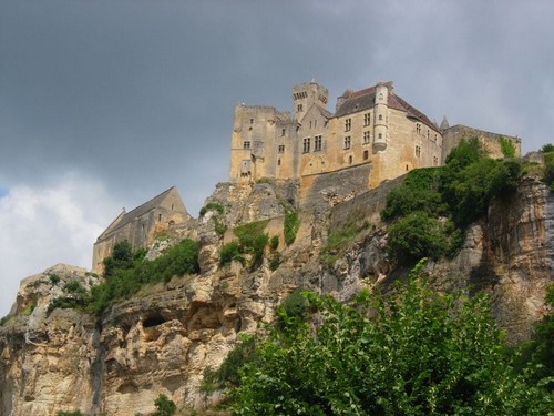 Le château de Beynac (Beynac-et-Cazenac, Dordogne)  800px-10