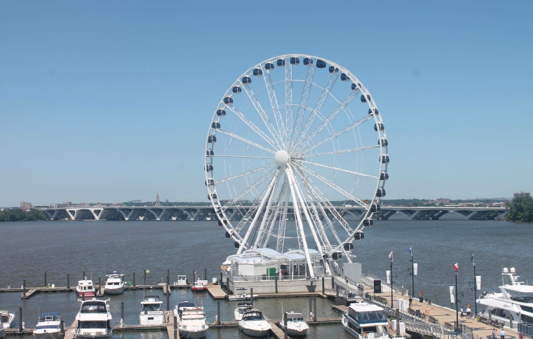 National Harbor Capital Wheel Live Cam (Камера с хорошей детализацией и артефактами !) Aeia_a10