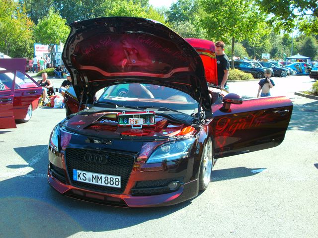 Bilder vom 17. Int. Custom & More Tuning Treffen in Löhne "Markenoffen" Bild0053