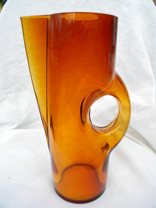 Mod Amber Bird? Pitcher HELP... Danish? Scan.? New Old or Junk??? Modamb11