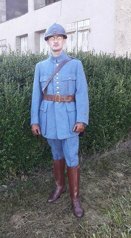 Reconstitution d'uniforme d'officier Français 1916-1918
