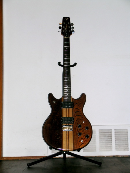 Vantage VP-710 guitar !!! 77 or 81 ??? 66210