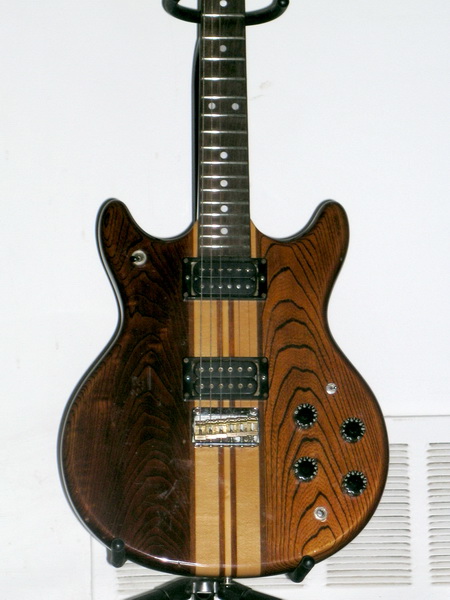 Vantage VP-710 guitar !!! 77 or 81 ??? 66310