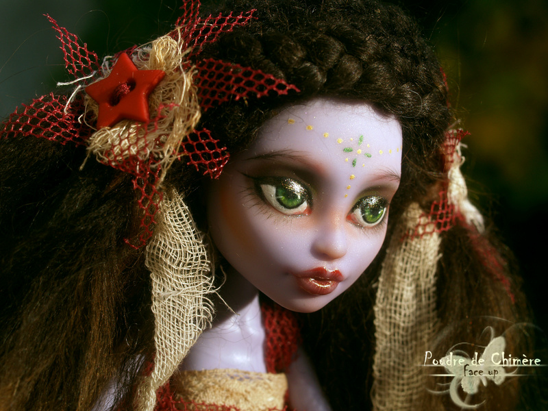 Monter High repaint - Deux draculaura bien différentes - Page 5 Mh_twy11
