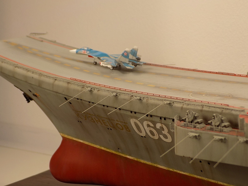 PA Admiral Kuznetsov (Trumpeter+sets PE WEM et GMM 1/350°) de horos Dscn0164