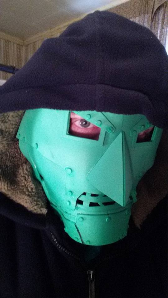 Dr Doom mask 15781610